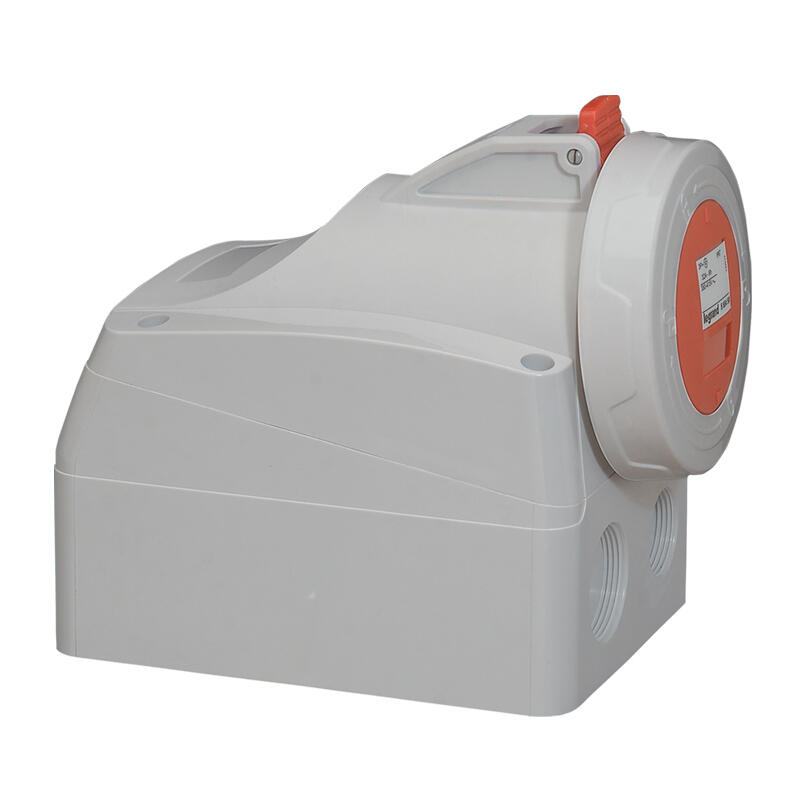 Complet Prise saillie P17 IP66/67 32A - LEGRAND